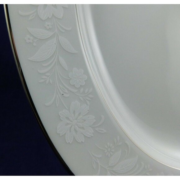 Noritake Ranier 11 3/4" White Embossed Floral Oval Serving Platter With Platinum - Picture 5 of 7